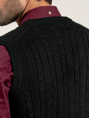 Black Sleeveless Cable Knitted Sweater